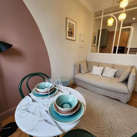 Apartment With Rooftop View Of The Graslin Theater Nantes